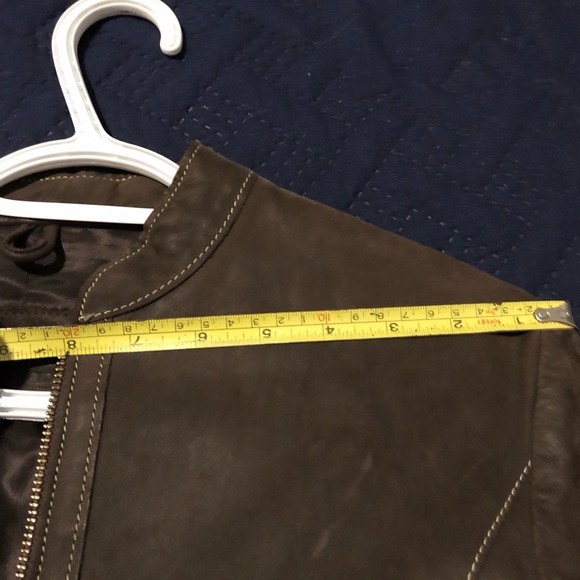 Leather jacket -Roots - Picture 6 of 10